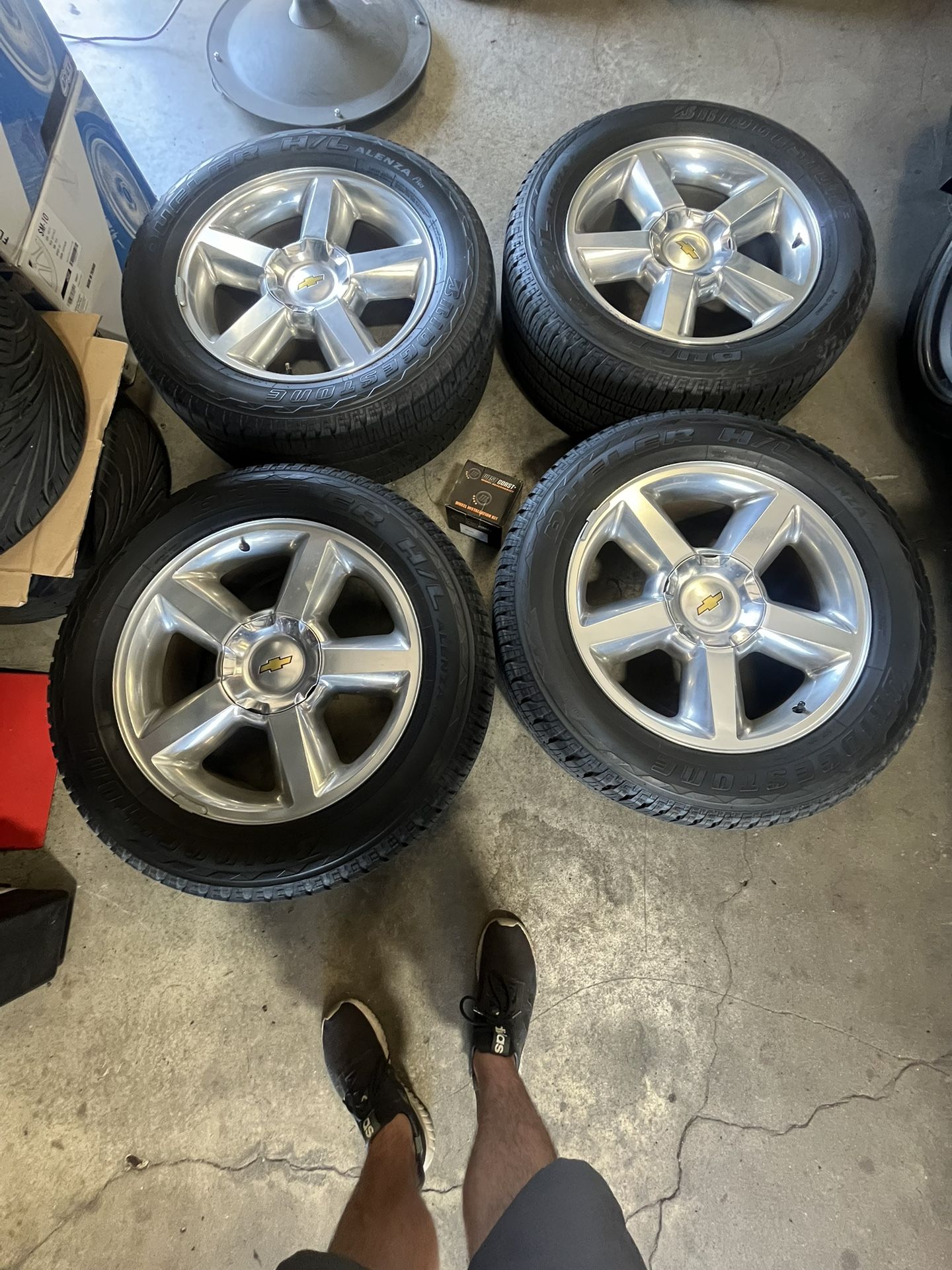 OEM Chevy Tahoe Wheels 20x8.5