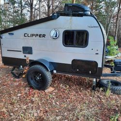 2022 Coachman Clipper