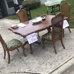 Dining Room Table & Chairs For Sell