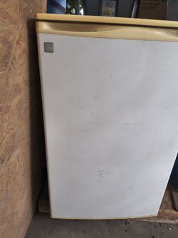 GE refrigerator