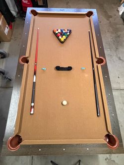 Billiards/Pool table