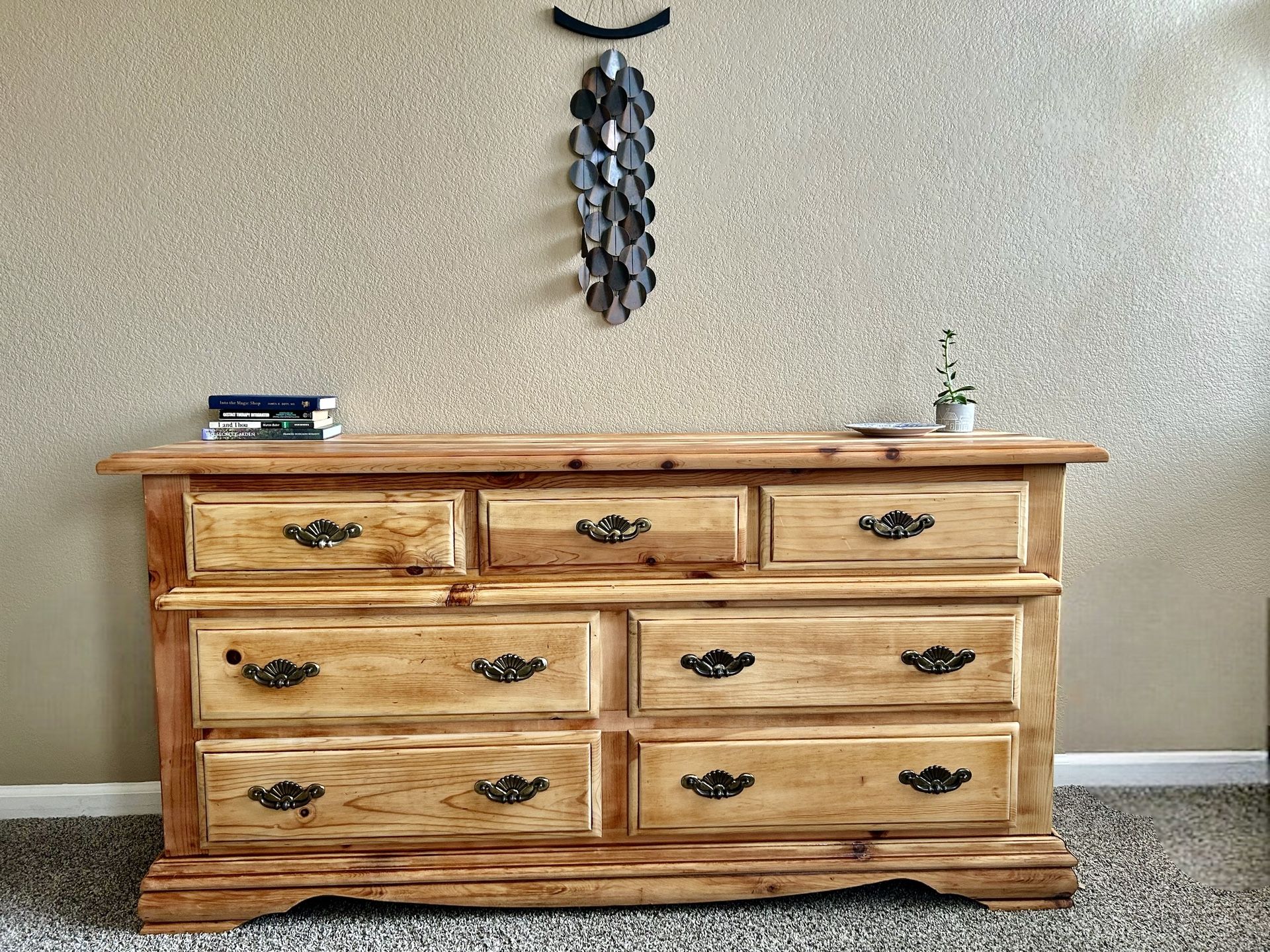 Ponderosa Pine 7-Drawer Dresser