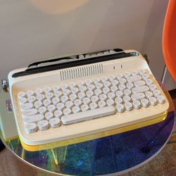 YUNZII Retro Mechanical Keyboard for Tablets, Windows, Apple, iOS, Mac, PC, Laptops