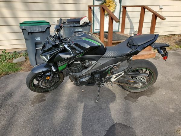 Kawasaki zr800 w/abs
