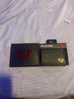 NEW True Religion Dakar Genuine Leather RFID Wallet – Black/Gold