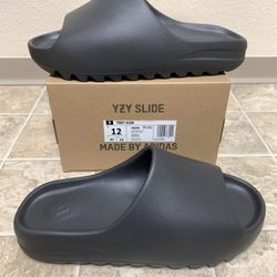 Yeezy Slide Onyx Size 12 New