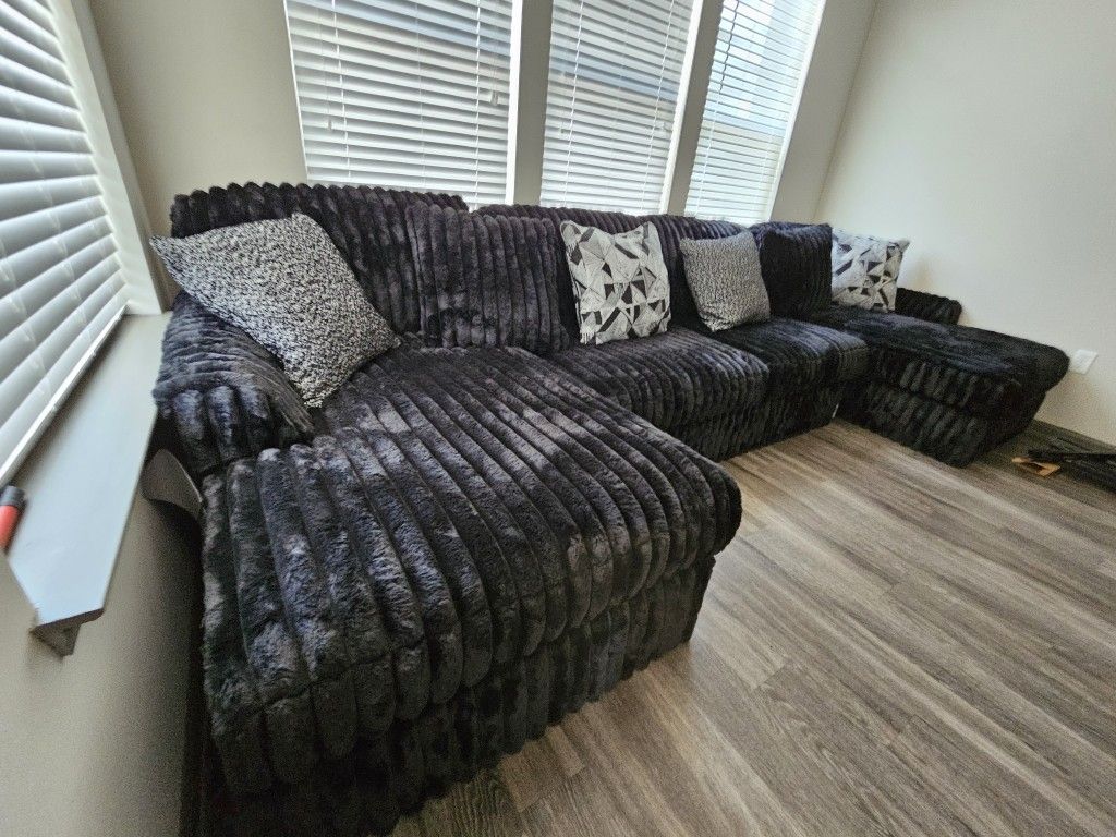 3 Piece Midnight Madness NEW Sectional Sofa