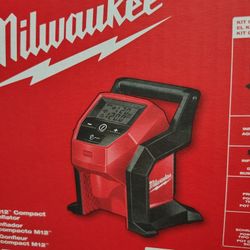 Milwaukee M12 Tire Inflator