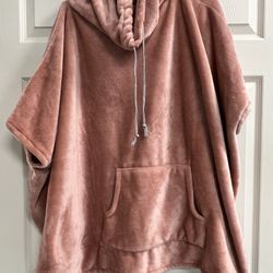 Women’s Rose Color Fleece Poncho with Cowl Neck & Pocket - One Size - VGUC