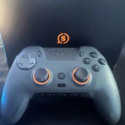 Scuf envision controller for sale for PC only. Original price is 160$