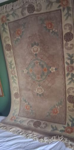 BEAUTIFUL AND THICK CHINESE RUG 4 X 8