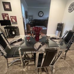 Glass Table With 4 Chairs 