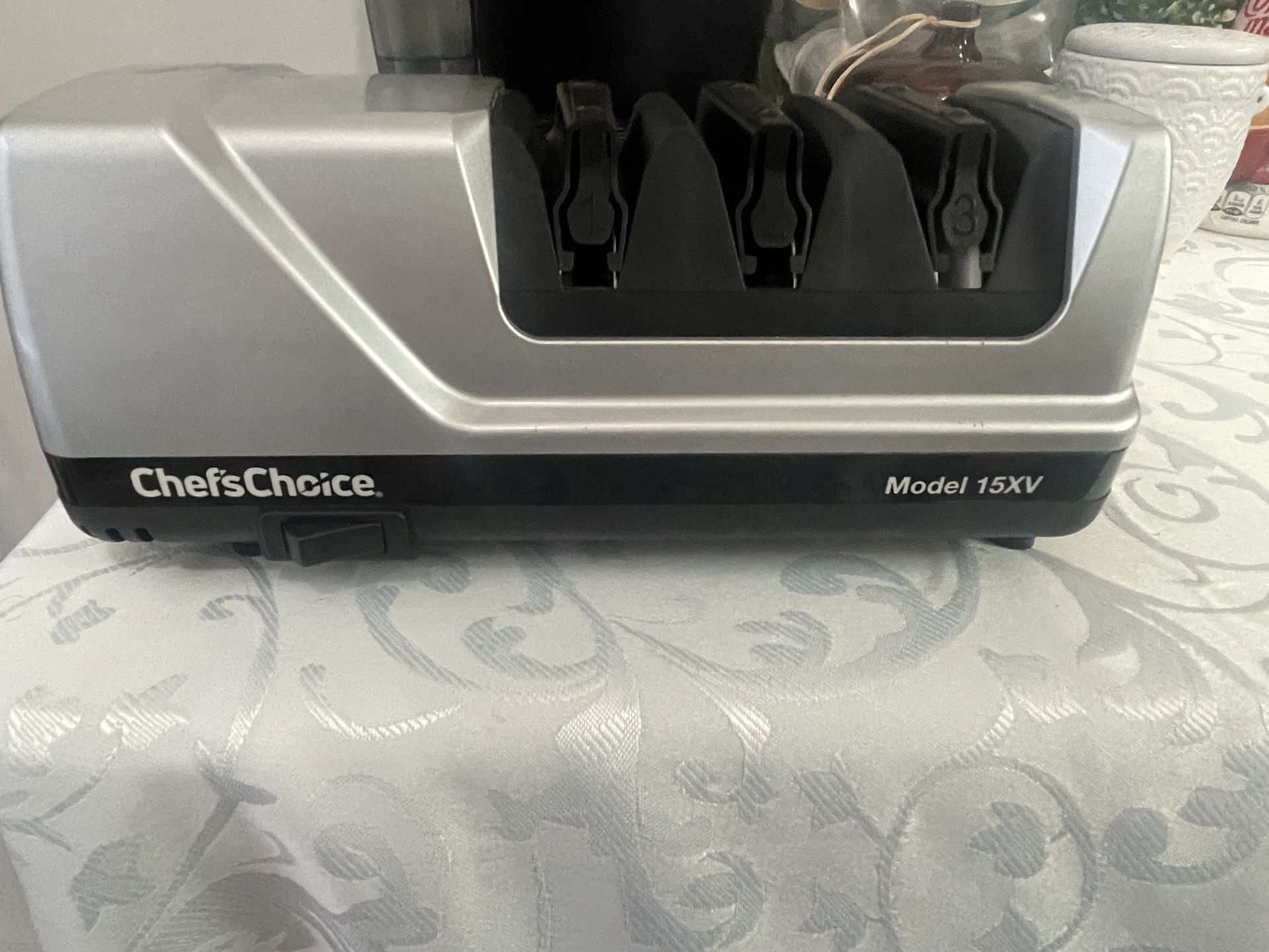 Chef's Choice 15XV EdgeSelect Professional Electric Knife Sharpener 