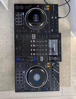 Pioneer DJ XDJ-XZ + ProX Soft Shell
Travel Case