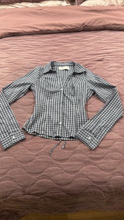 Hollister Plaid Button-Up Cropped Shirt