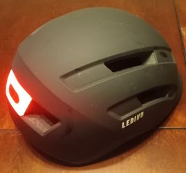 Lenova Helmet Wifh Light