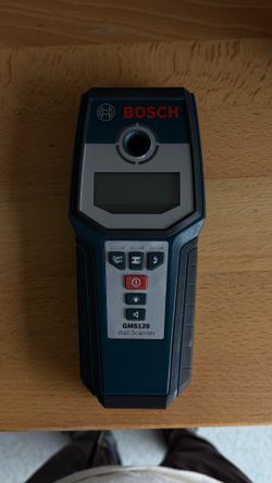 Bosch GMS120 - Stud metal/wood/wire finder