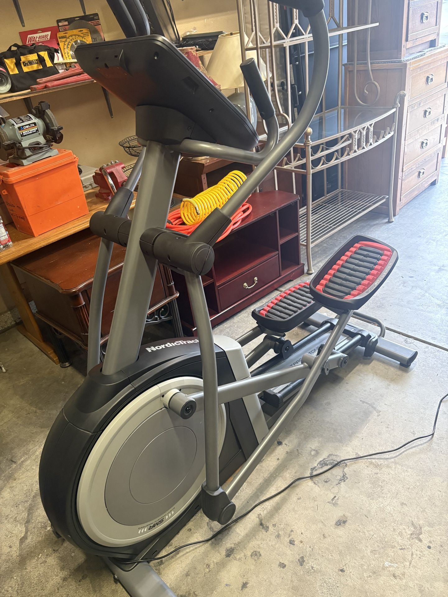 Norditrack Commercial Elliptical Exercise Machine