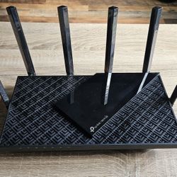 TP Link Archer AXE75 Router