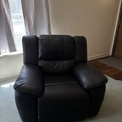 Black Leather Recliner 