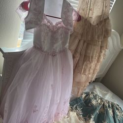 Very pretty clothes for girls from five to seven