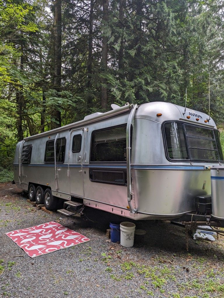 34' Camping Trailer/  Tiny Home/ Airbnb Super Clean! 