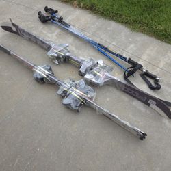 Salomon 155 and 166 Ski's and Poles