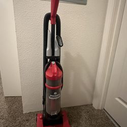 Dirt devil Vacuum 