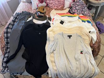 Women’s clothing bundle