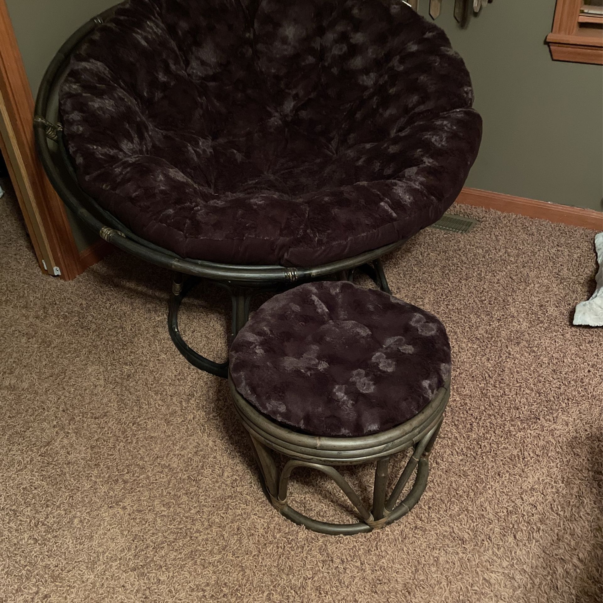 Chair/footrest