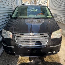 2009 Chrysler Town & Country