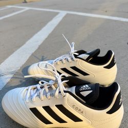 Adidas Copa Soccer Cleats – Men’s 9 