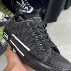Dior Shoes