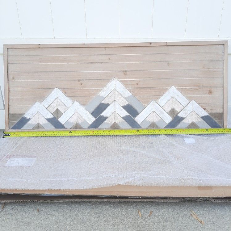 Deco 79 Wooden Geometric Rectangular Home Wall Decor Art