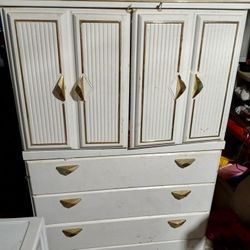 Dresser $40 Pick Up Socorro Tx 