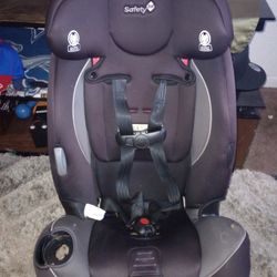 Safety 1st Convertible Carseat