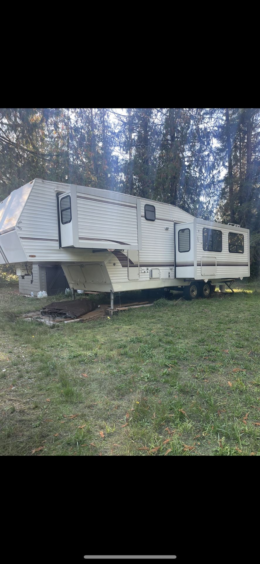 1996 Alpenlite. DL 32 Ft Long With 2 Slides One…