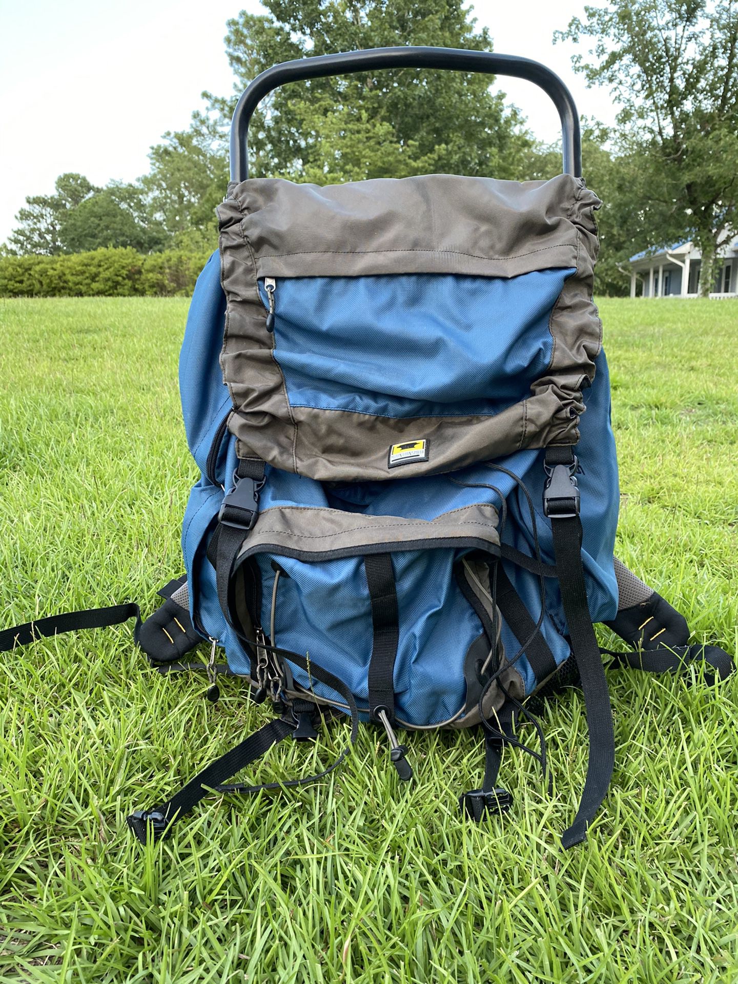 Mountains Smith Youth scout backpack