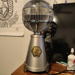 Fargo By Fanimation 360 Degrees Fan No Waiting For The Old Oscillating Fan Again