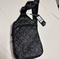 TRUE RELIGION FARRO II BLACK CROSSBODY X-BODY SLING BAG UNISEX NEW AUTHENTIC
