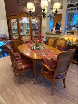 Dining Table Set