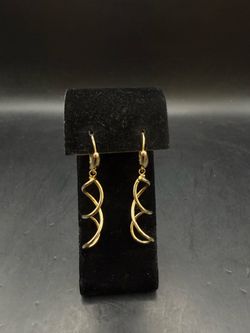 dangle earringg