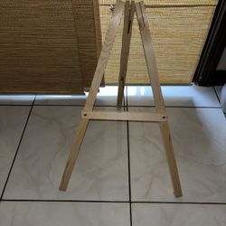 Small Flower Arrangement Stand