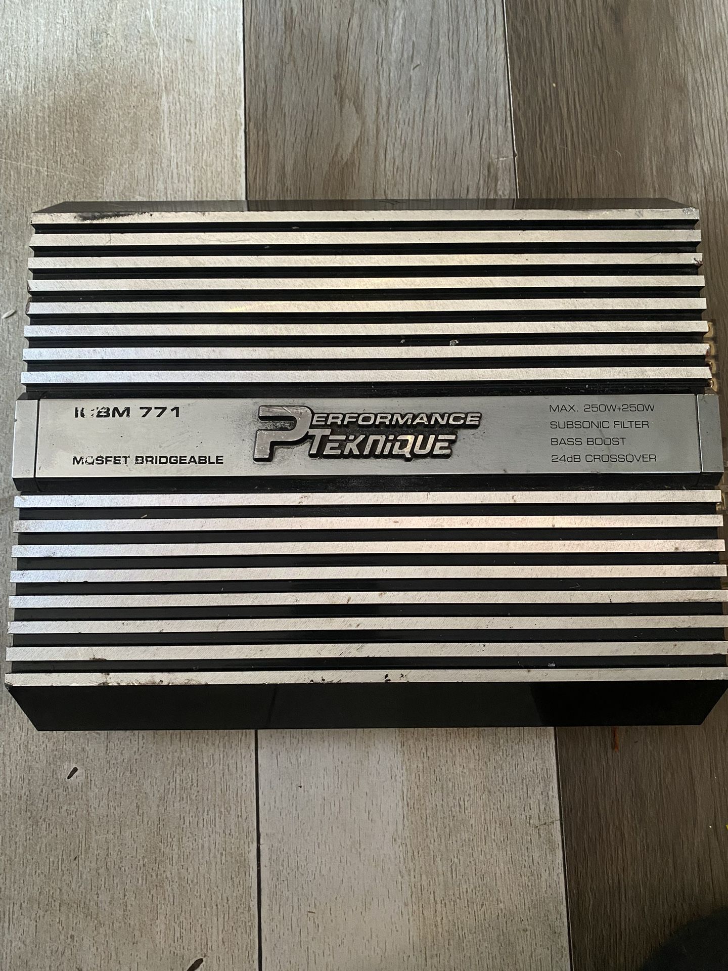 Preformance Teknique Amplifer 2 Ch 500 Watts