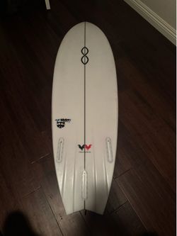 5’4 infinity short board