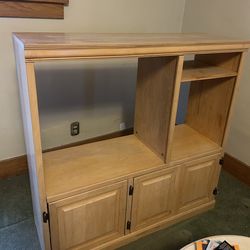 Entertainment center