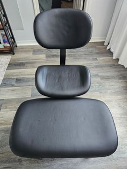 Multipurpose Cross-Legged Office Chair - ADHD / Meditation Seating (Black)