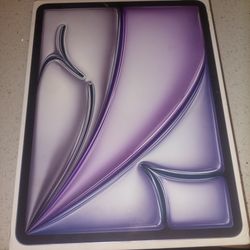 BRAND NEW IPad Air 13in