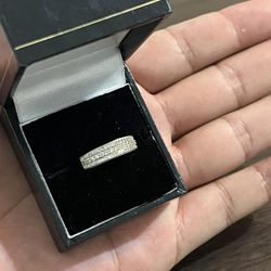 14K Gold CZ Ring Size 7 Solid gold