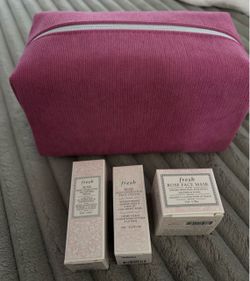 NEW FRESH 3 PIECE SKINCARE SET IN ZIPPERED CASE $10!!!